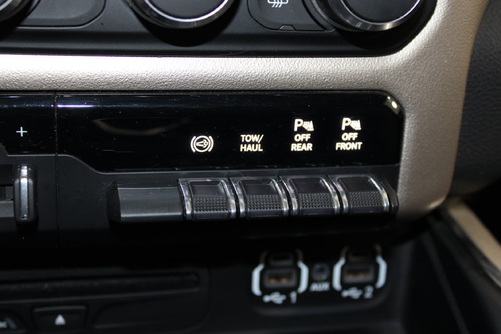 Used 2019 RAM 3500 Laramie AWD/4WD image 46