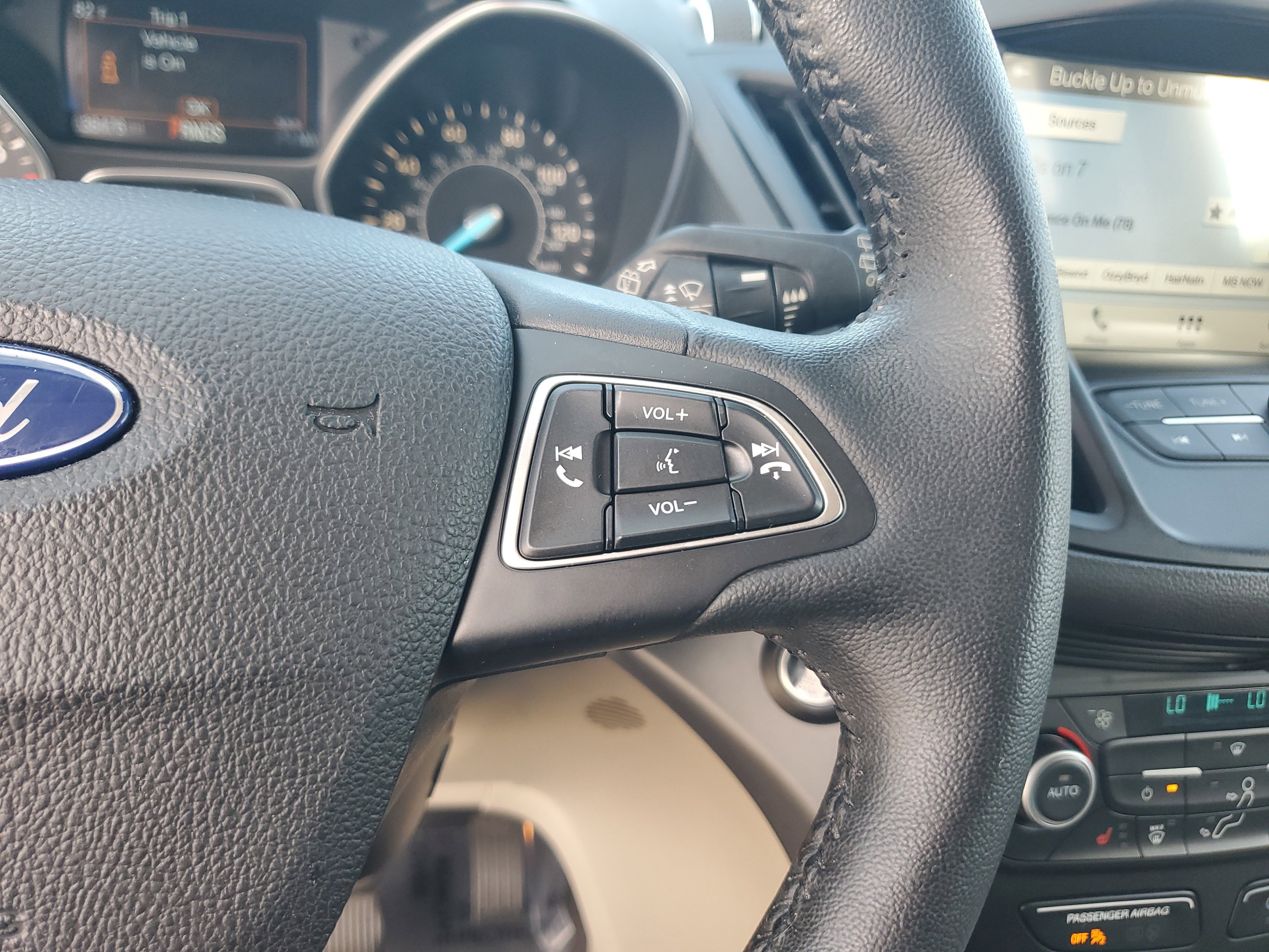 Used 2019 Ford Escape SEL image 28