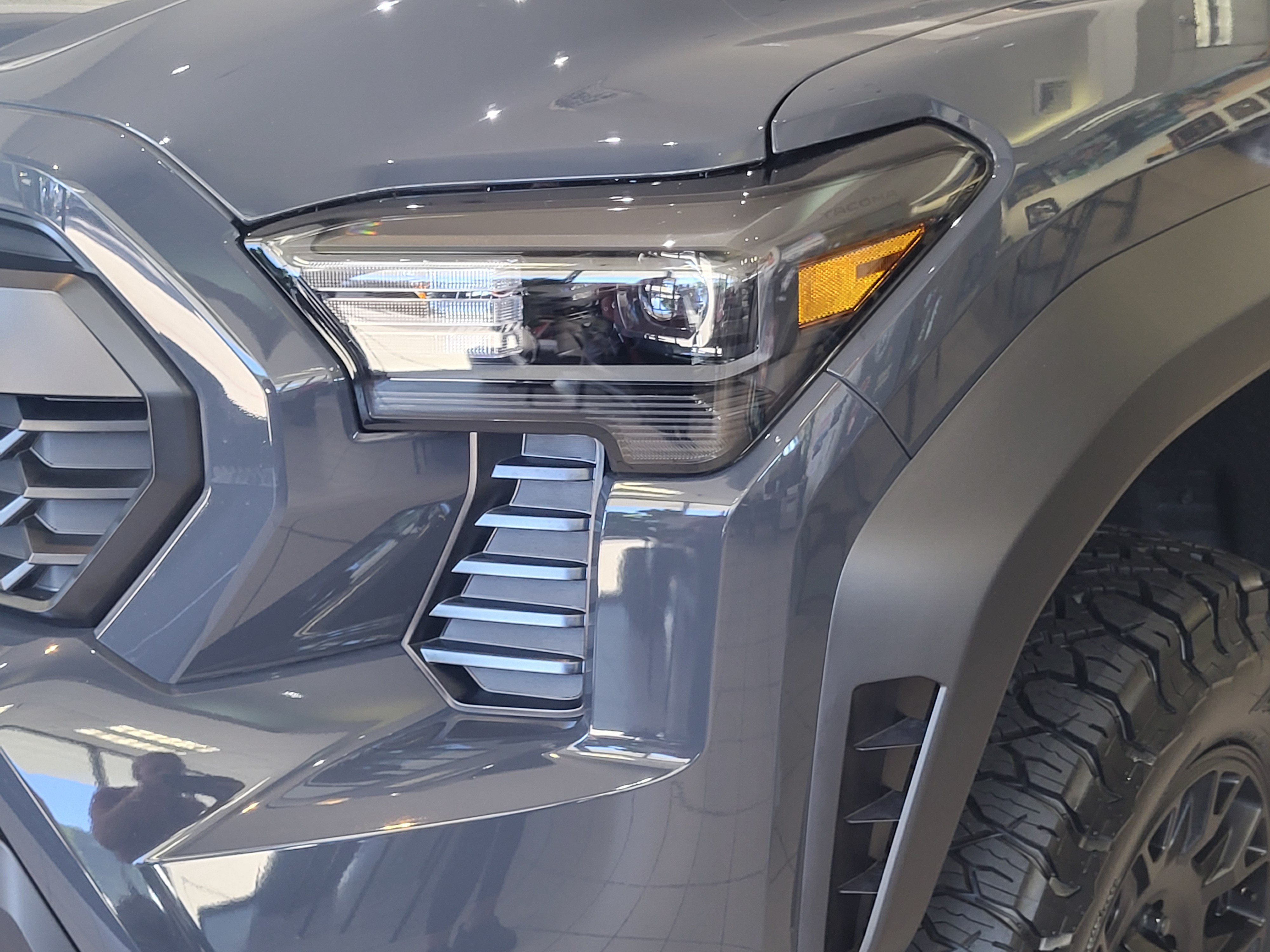 New 2026 Toyota Tacoma TRD Off-Road AWD/4WD image 9