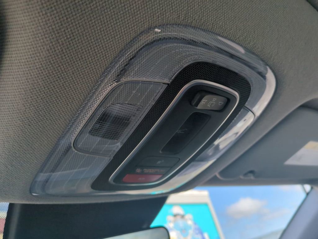 Certified 2024 Hyundai Elantra Limited FWD image 23