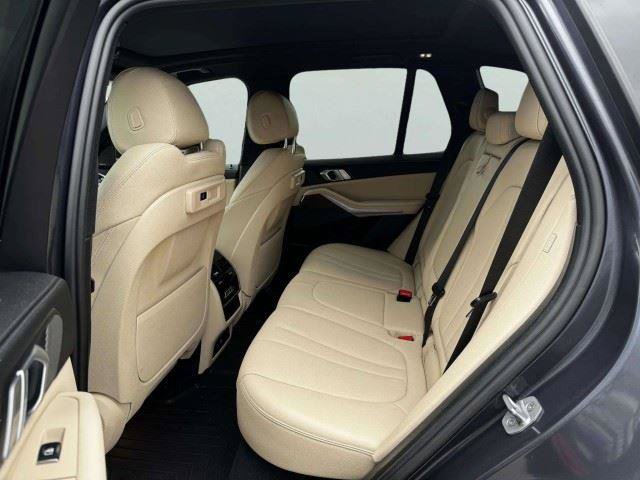Used 2021 BMW X5 xDrive40i w/ Premium Package AWD/4WD image 37