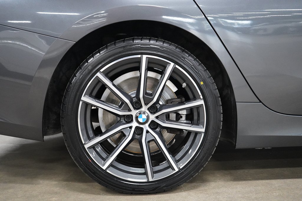 Used 2020 BMW 330i xDrive Sedan AWD/4WD image 36