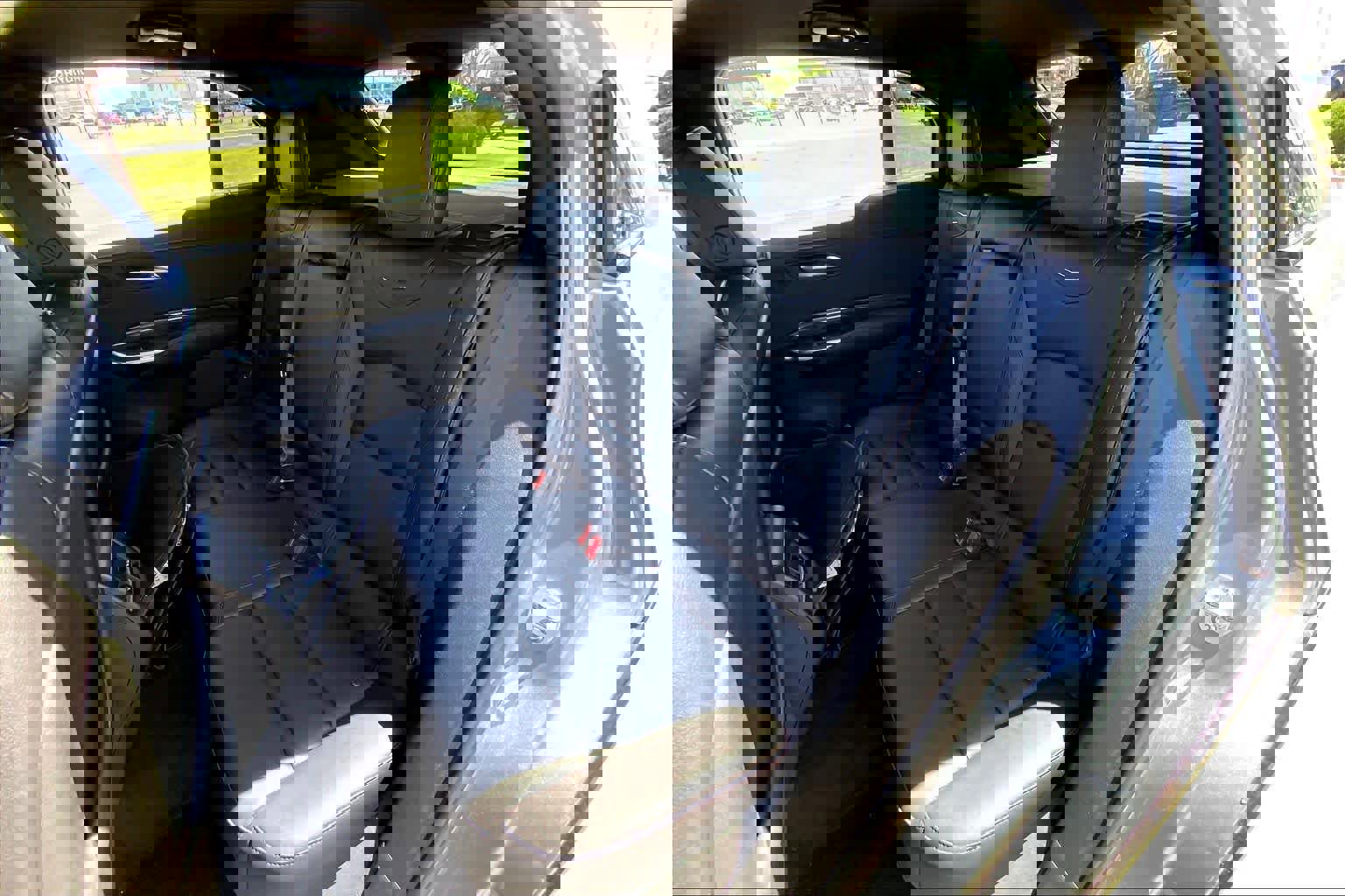 Used 2025 Cadillac XT4 Sport w/ Technology Package image 19