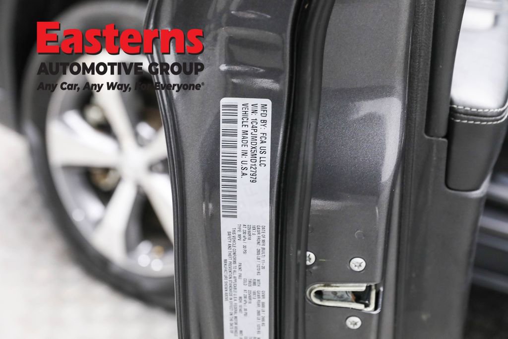 Used 2021 Jeep Cherokee Limited image 38