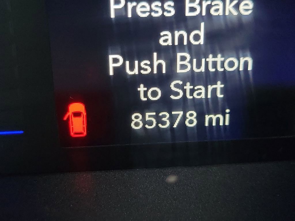 Used 2023 Chrysler Voyager LX FWD image 41