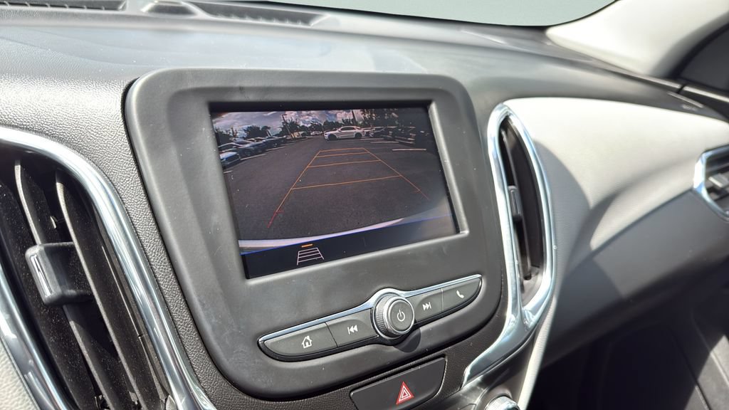 Used 2020 Chevrolet Equinox LT FWD image 17