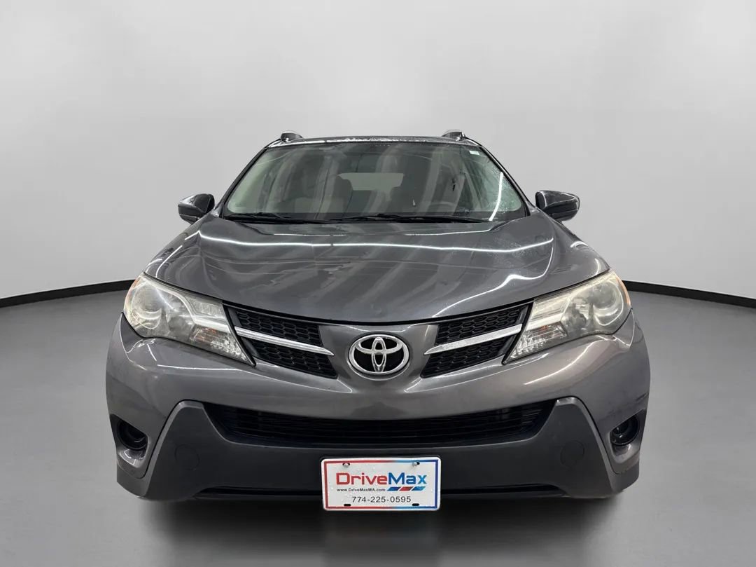 Used 2013 Toyota RAV4 LE AWD/4WD image 2