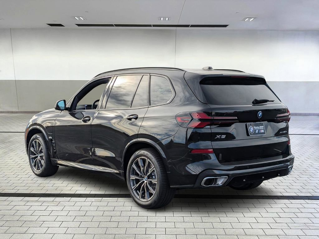 New 2026 BMW X5 xDrive50e w/ M Sport Package image 3