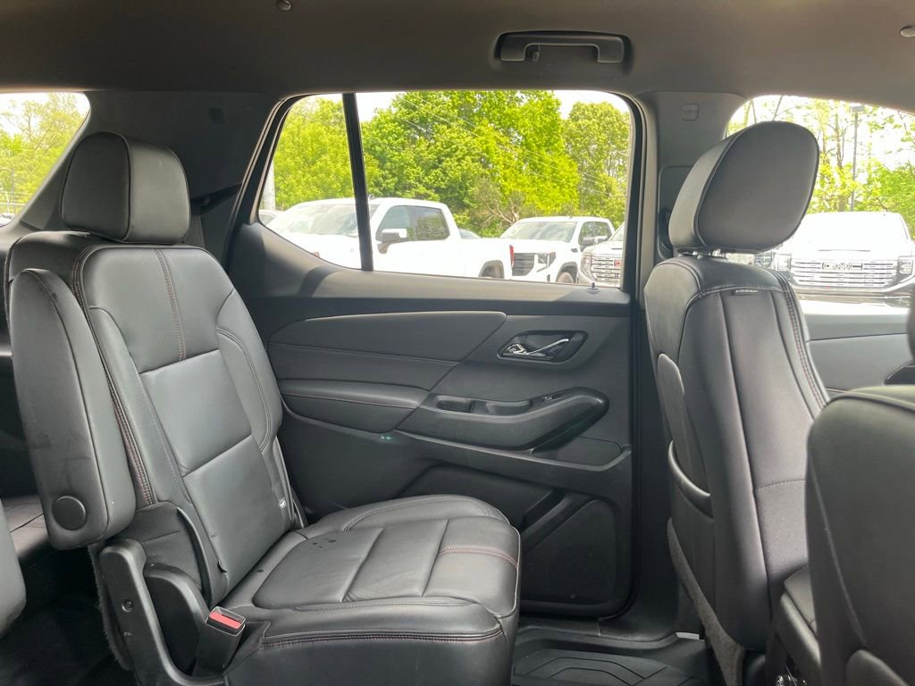 Used 2022 Chevrolet Traverse RS w/ LPO, Floor Liner Package AWD/4WD image 38