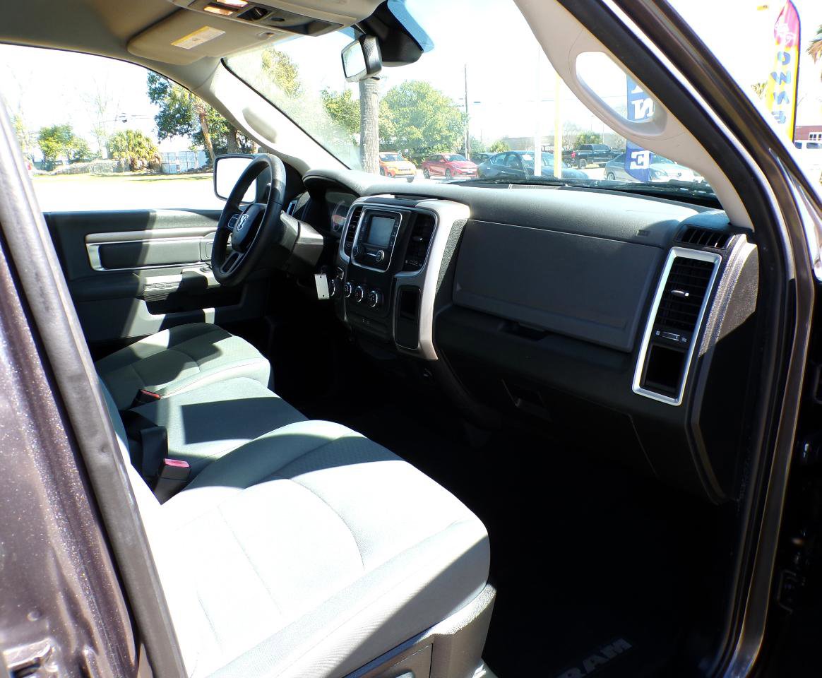 Used 2016 RAM 1500 Classic SLT image 18