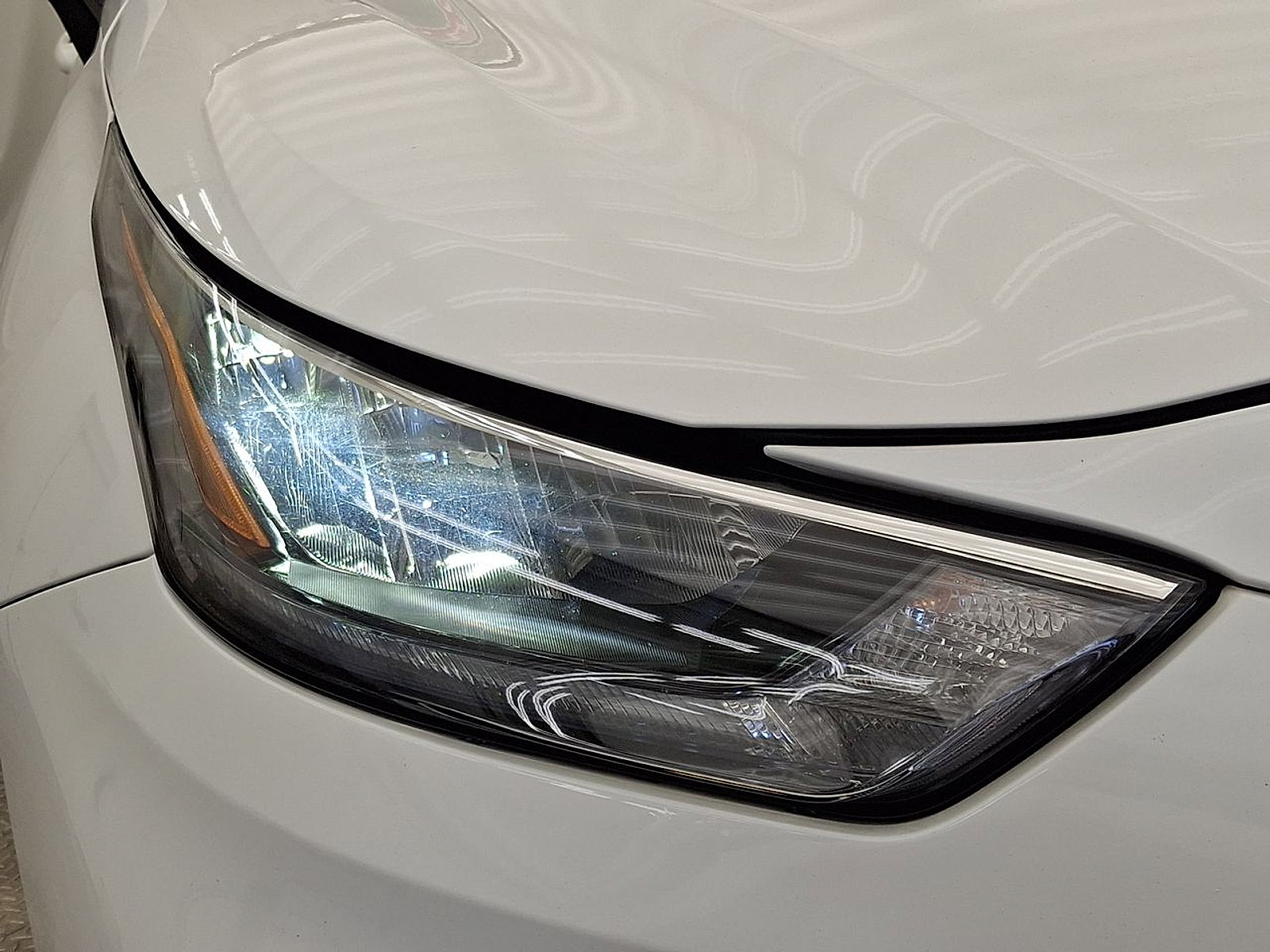 Certified 2020 Toyota Highlander XLE AWD/4WD image 32
