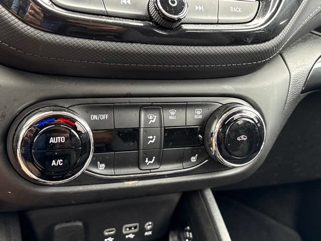 Used 2023 Chevrolet TrailBlazer LT w/ Convenience Package AWD/4WD image 16