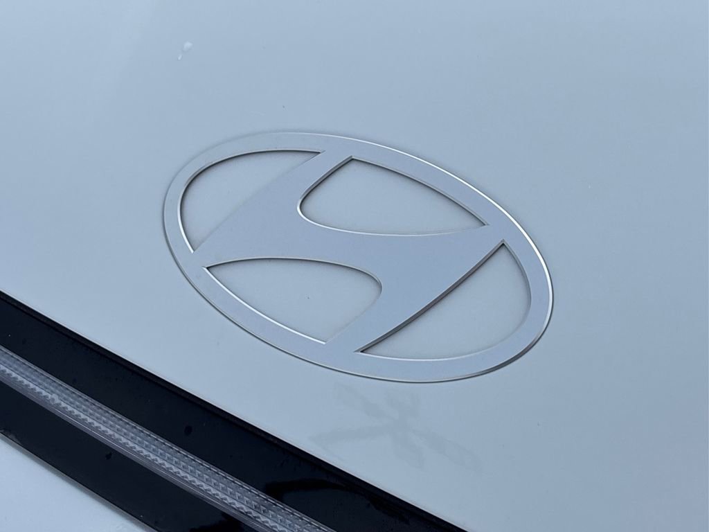 Used 2025 Hyundai Sonata Limited image 15
