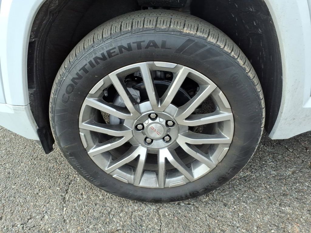 Used 2026 GMC Terrain Denali image 10