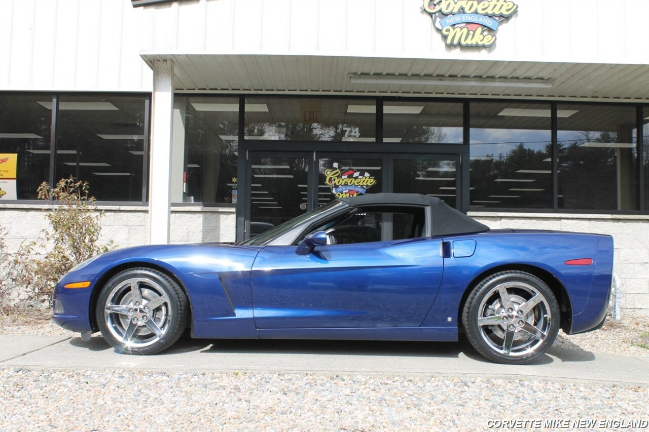 Used 2007 Chevrolet Corvette Convertible w/ Preferred Equipment Group image 3