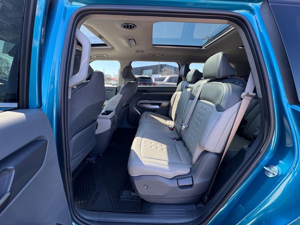 Certified 2026 Kia EV9 Wind image 11