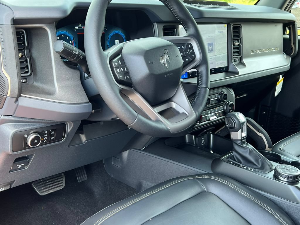 Used 2026 Ford Bronco Badlands AWD/4WD image 16
