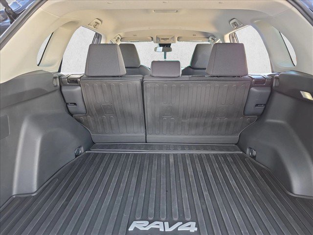 Used 2024 Toyota RAV4 LE FWD image 6