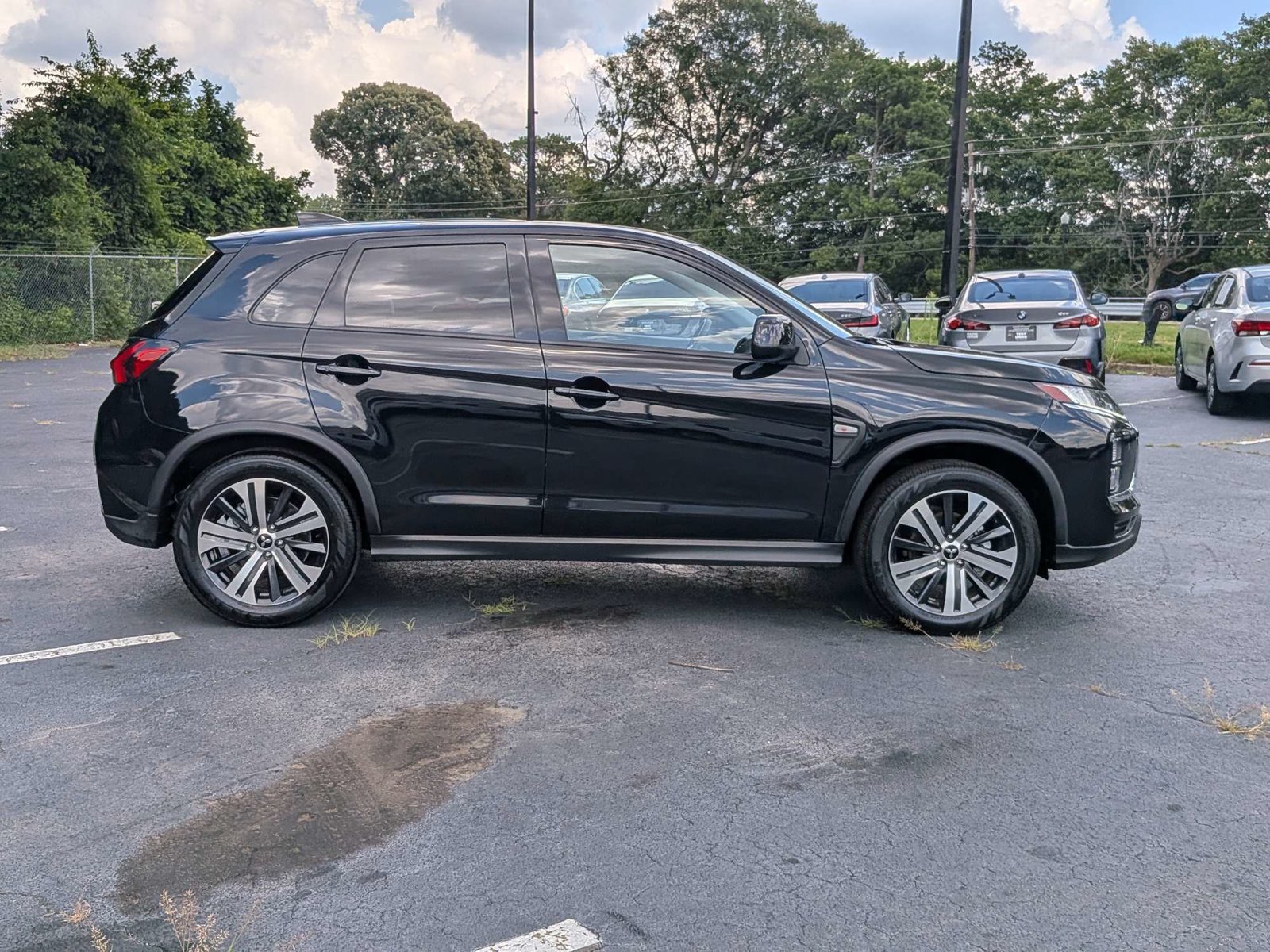 Used 2025 Mitsubishi Outlander Sport AWD image 3