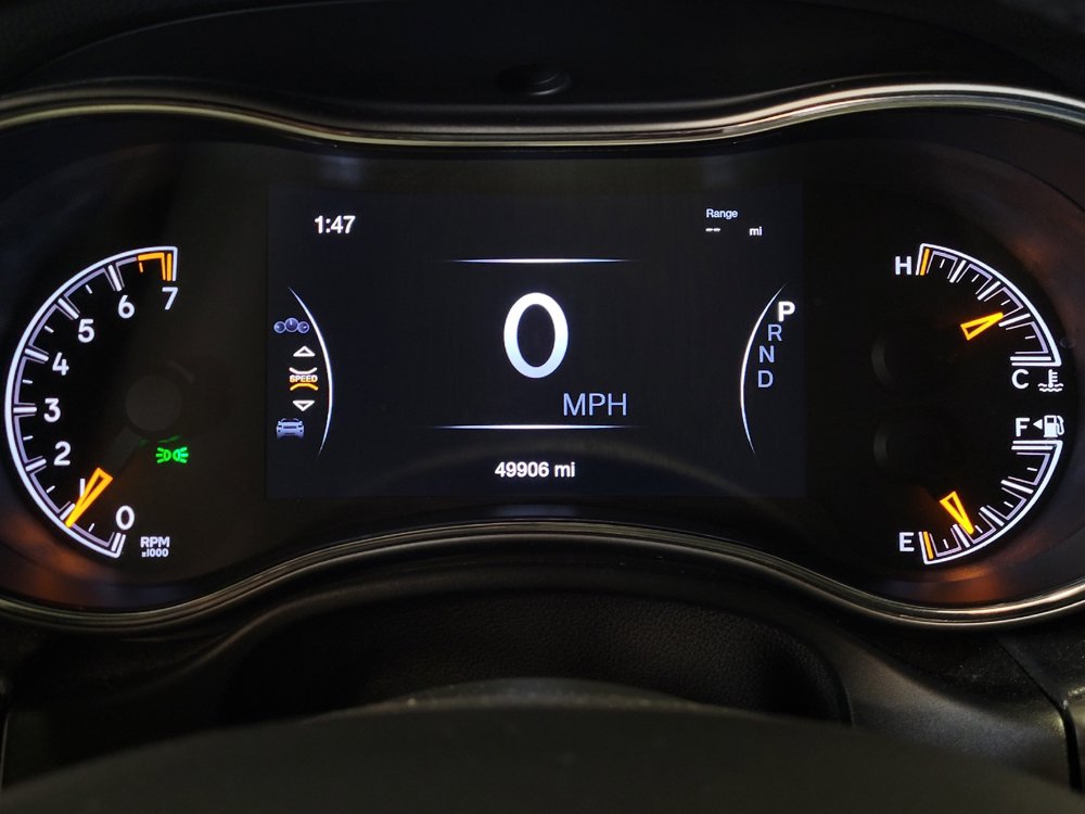 Used 2021 Jeep Grand Cherokee Laredo X RWD image 23