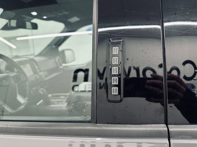 Certified 2018 Ford F150 Raptor w/ Equipment Group 802A Luxury image 22