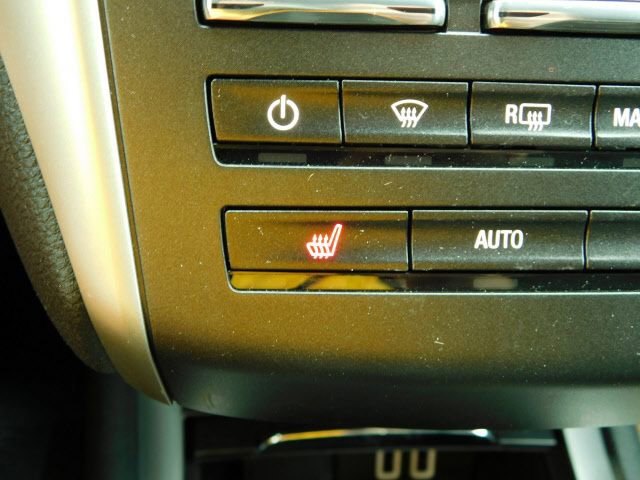 Used 2019 Lincoln MKC Premiere image 16