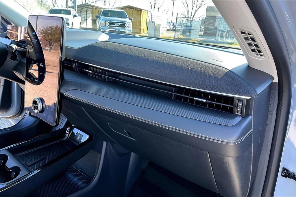 Used 2025 Ford Mustang Mach-E Select image 20