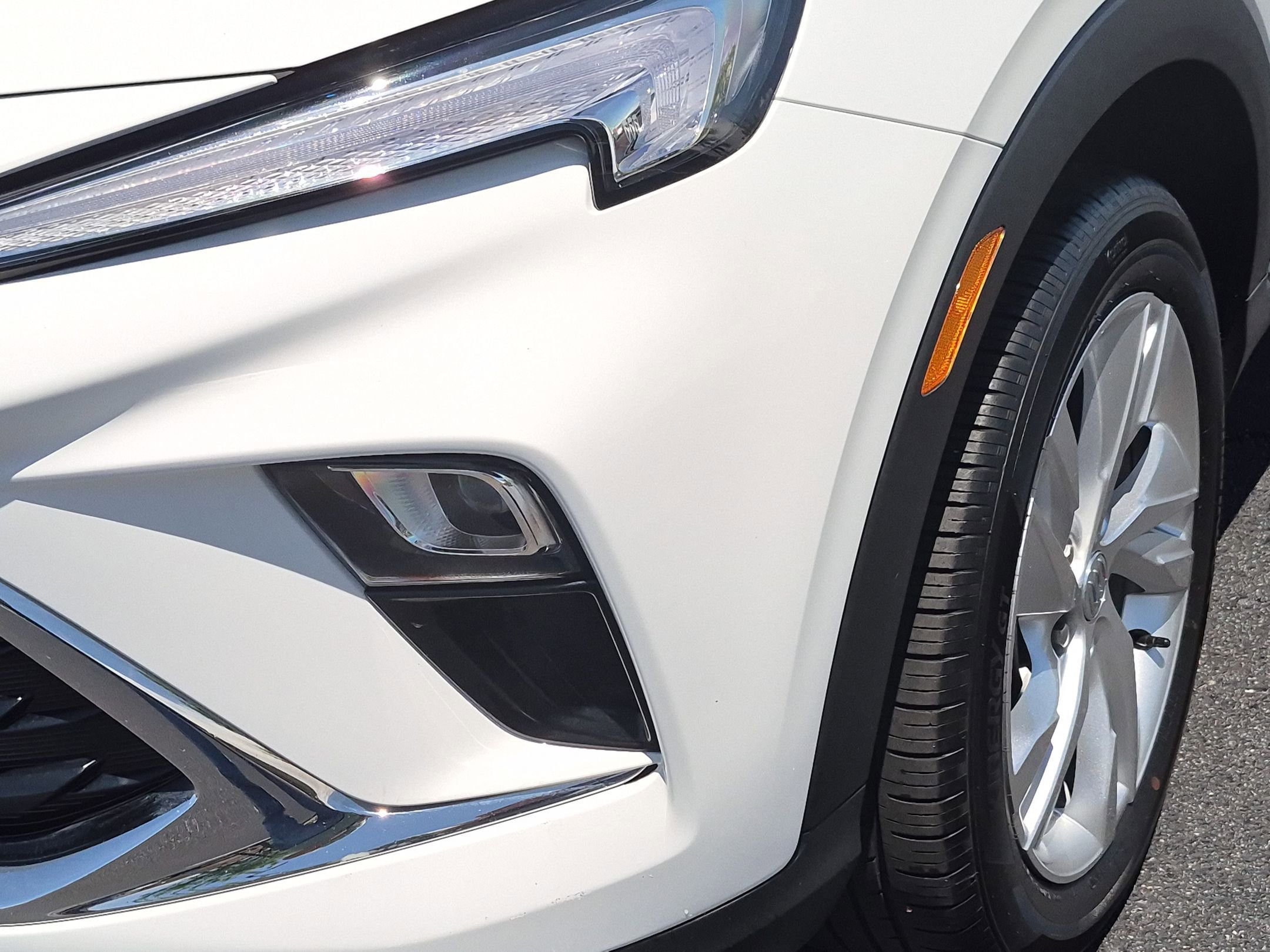 Used 2025 Buick Encore GX Preferred FWD image 9