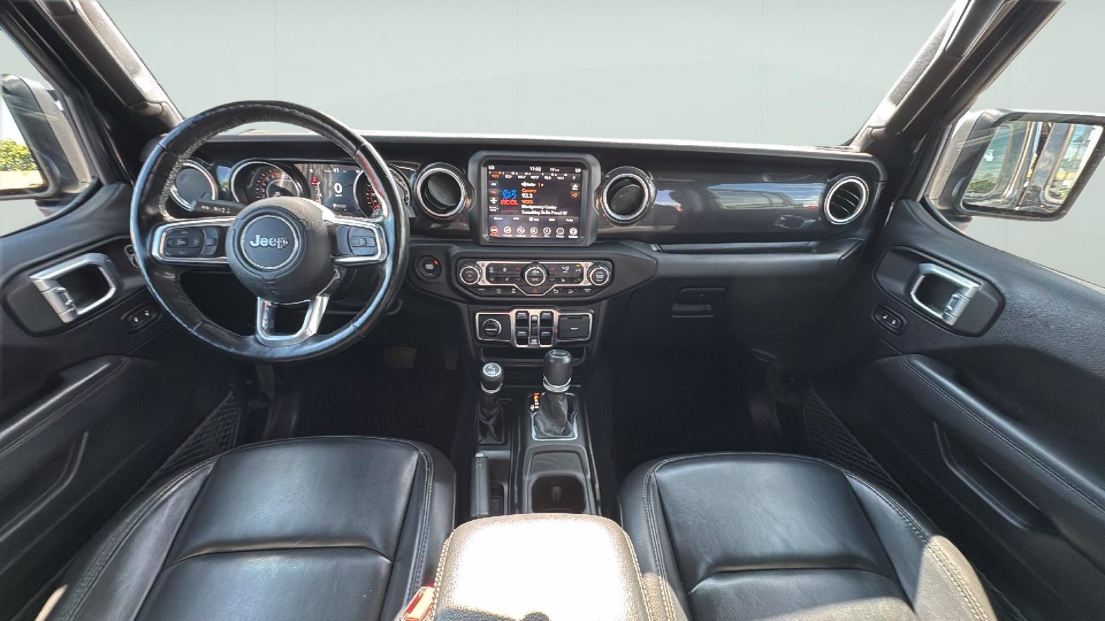 Used 2021 Jeep Wrangler Unlimited Sahara AWD/4WD image 12