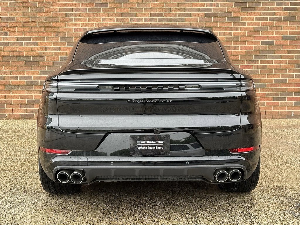 New 2024 Porsche Cayenne Turbo image 6