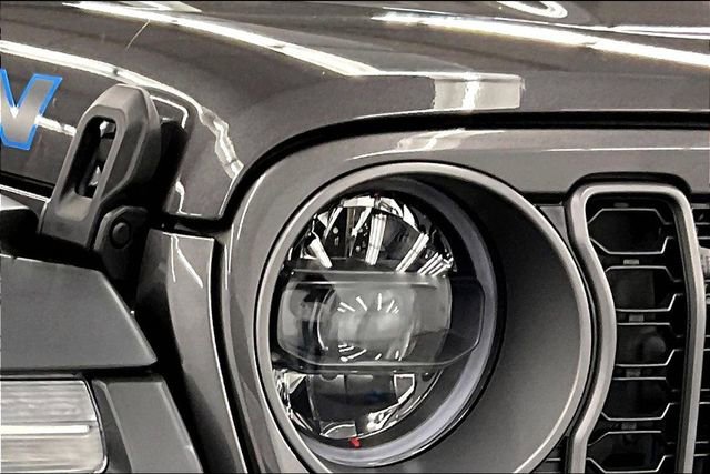 Used 2025 Jeep Wrangler Unlimited Rubicon 4xe w/ Convenience Group image 36