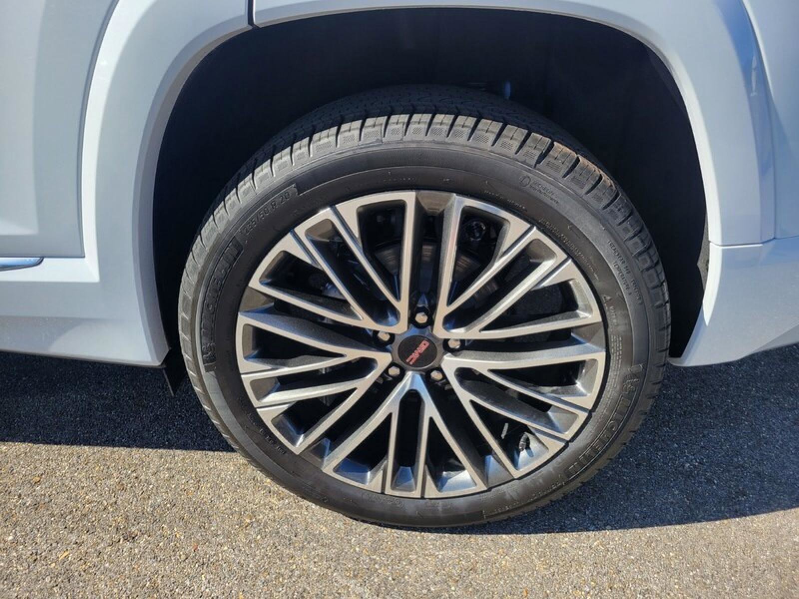 New 2026 GMC Terrain Denali w/ LPO, Floor Liner Package AWD/4WD image 9