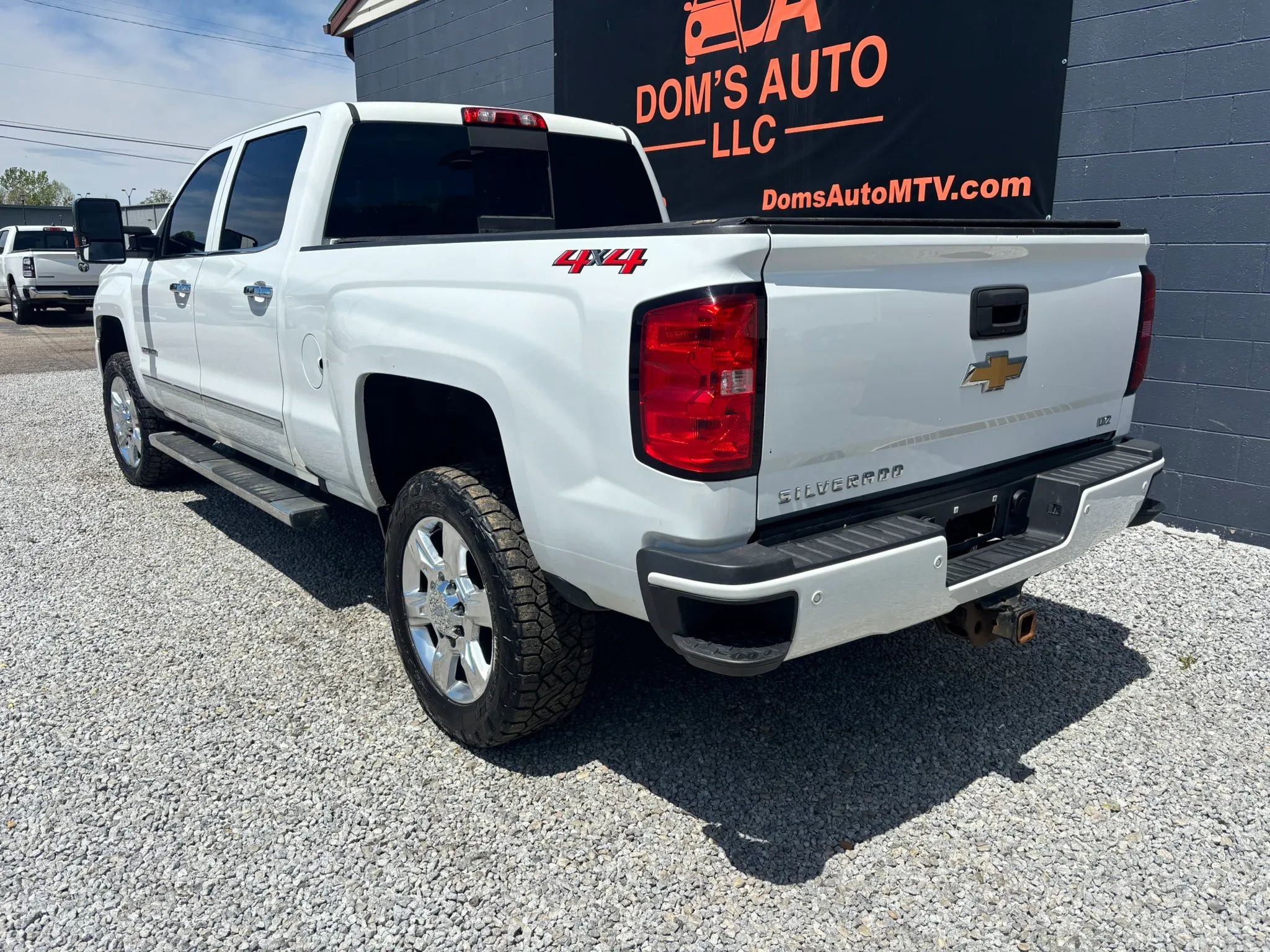 Used 2019 Chevrolet Silverado 2500 LTZ w/ Duramax Plus Package AWD/4WD image 3