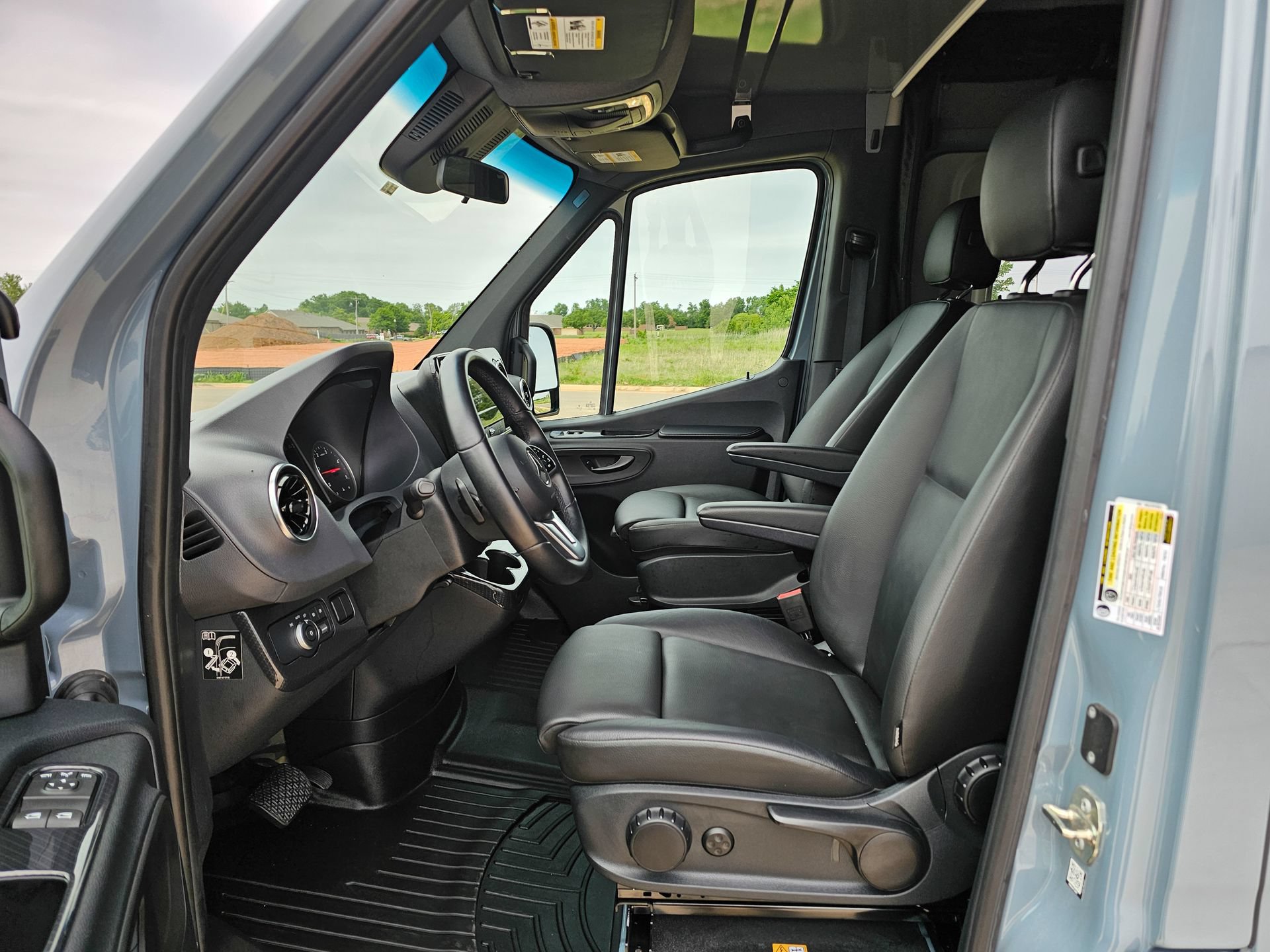 Used 2022 Mercedes-Benz Sprinter 2500 image 19