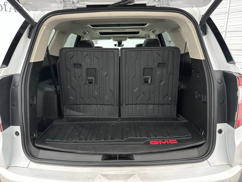 Used 2021 GMC Acadia Denali w/ Denali Technology Package AWD/4WD image 22