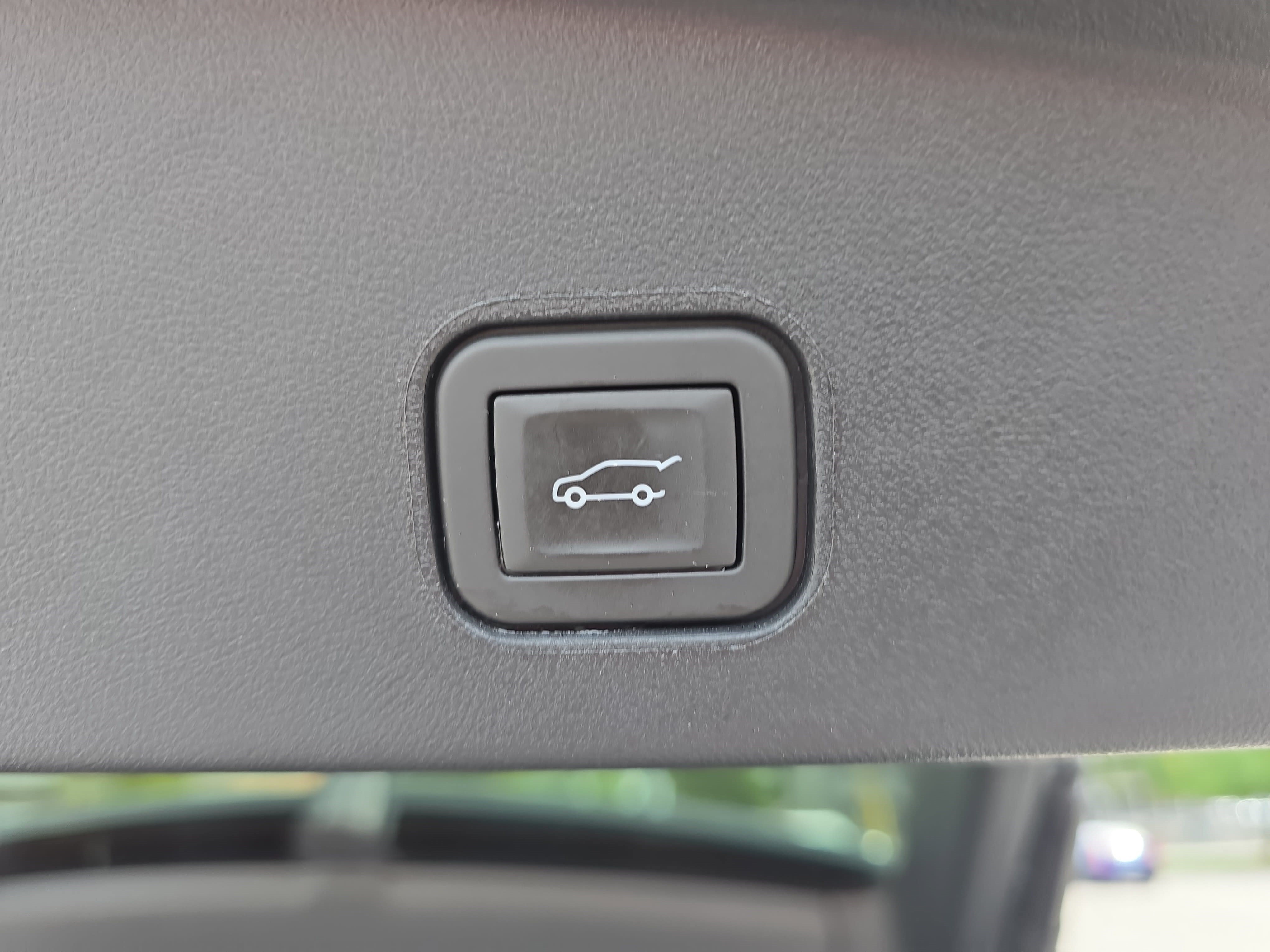 Certified 2024 Cadillac Lyriq Tech AWD/4WD image 14
