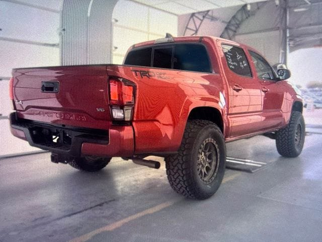 Used 2023 Toyota Tacoma SR AWD/4WD image 3