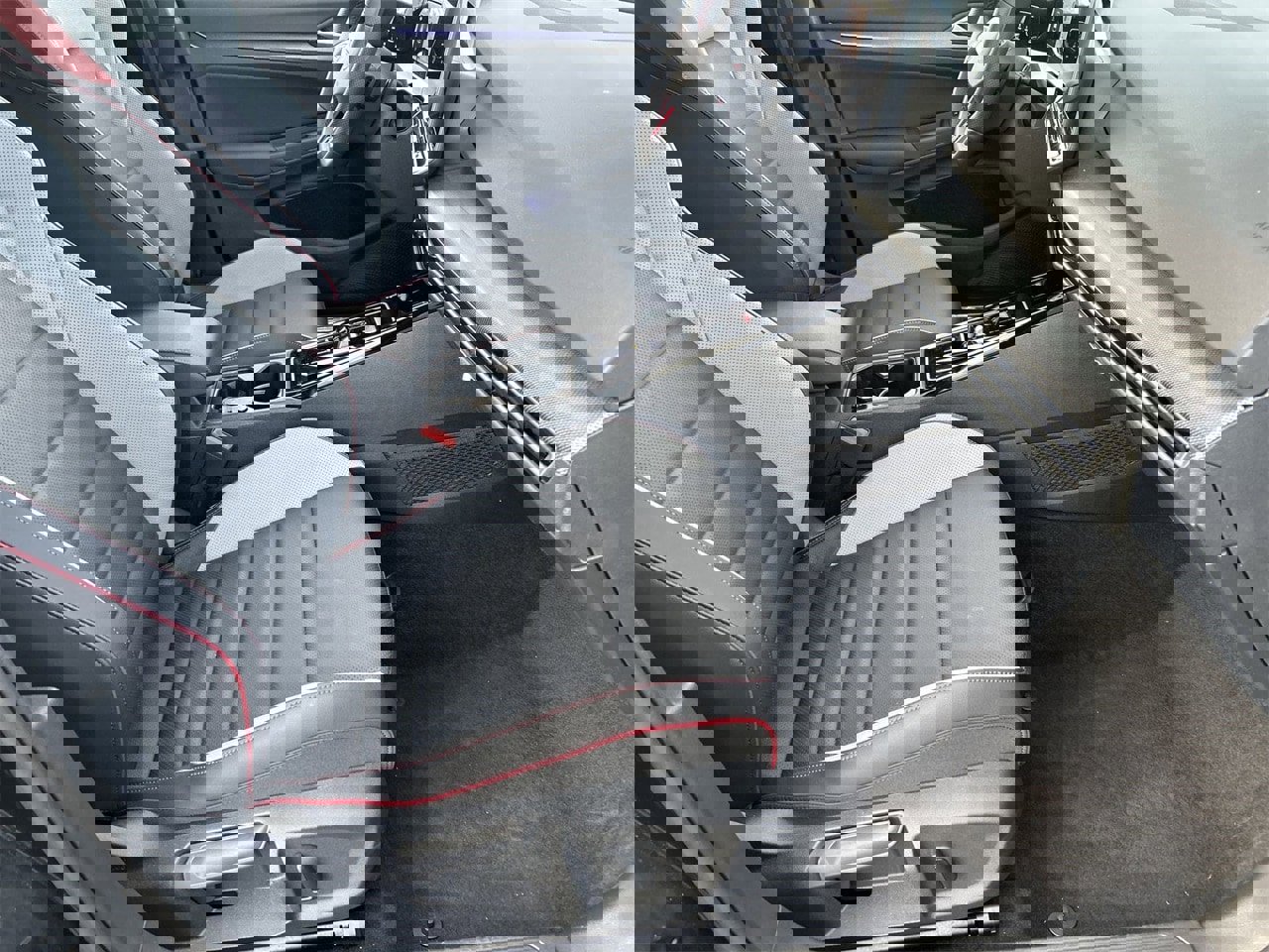 New 2025 Volkswagen GTI SE image 8