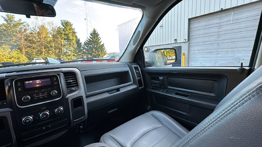 Used 2014 RAM 1500 Tradesman RWD image 29