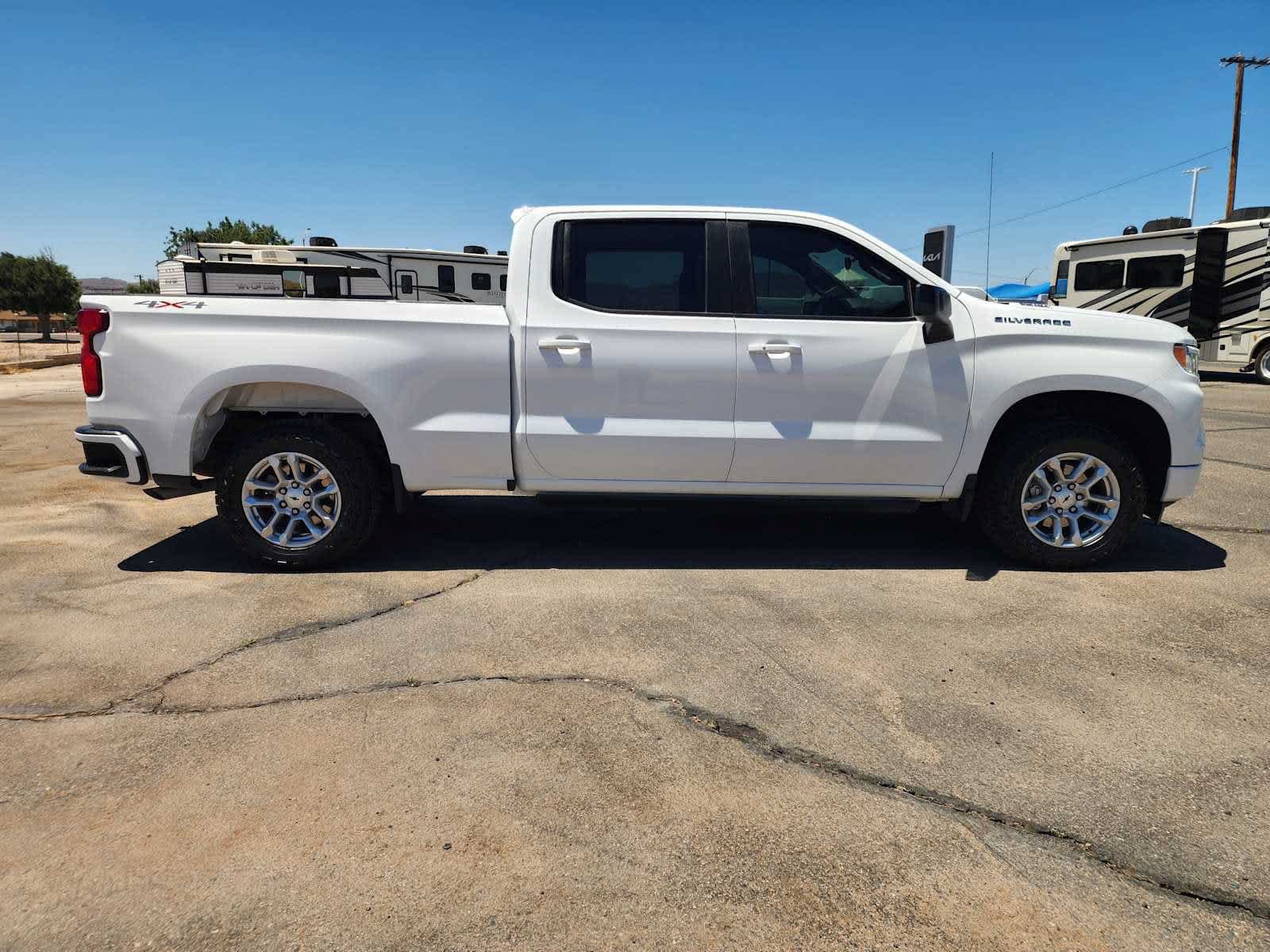 Used 2023 Chevrolet Silverado 1500 RST AWD/4WD image 4