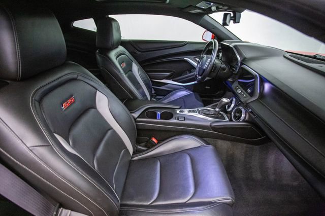 Used 2016 Chevrolet Camaro SS image 21