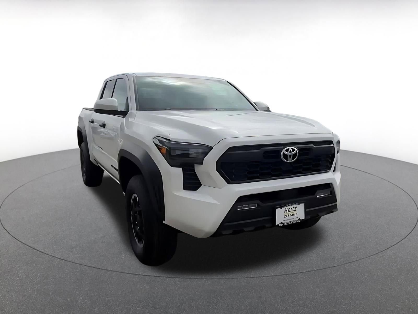 Used 2025 Toyota Tacoma TRD Off-Road image 3