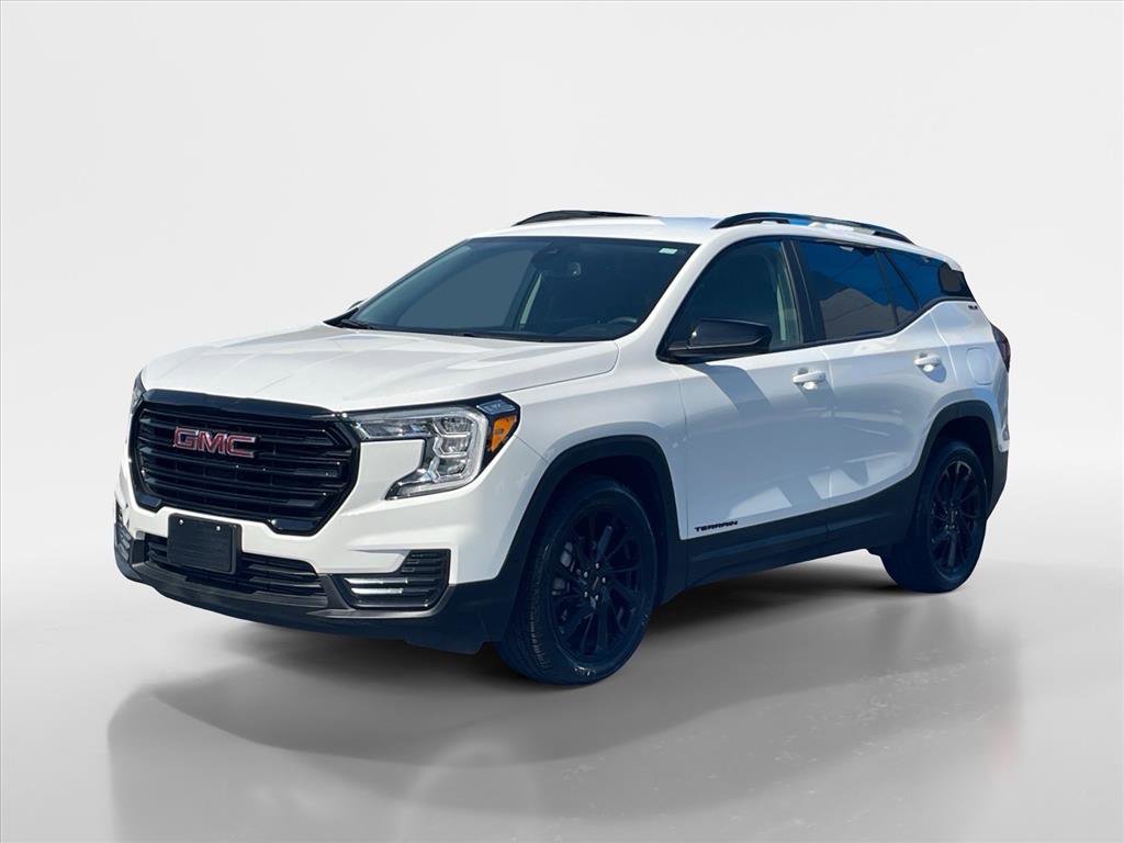 Used 2023 GMC Terrain SLE w/ Elevation Edition FWD image 3