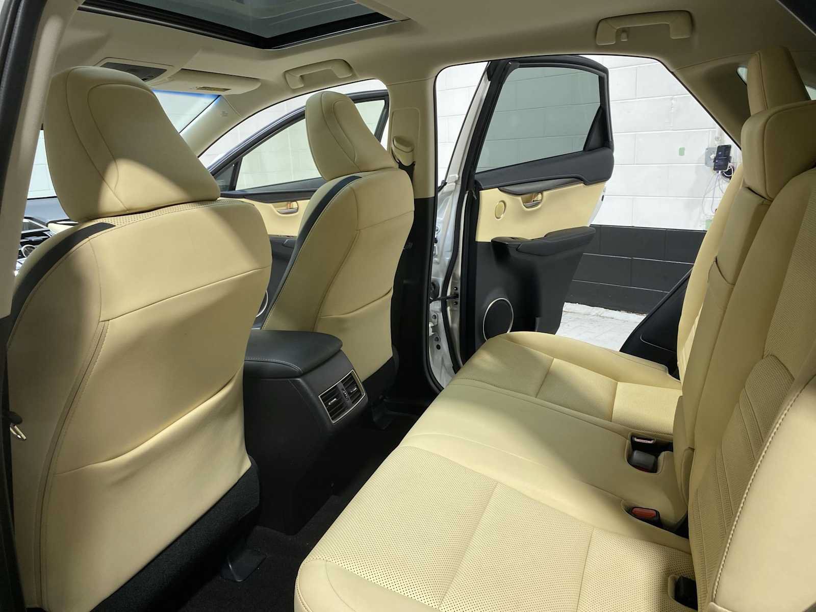 Used 2016 Lexus NX 200t AWD w/ Premium Package image 12