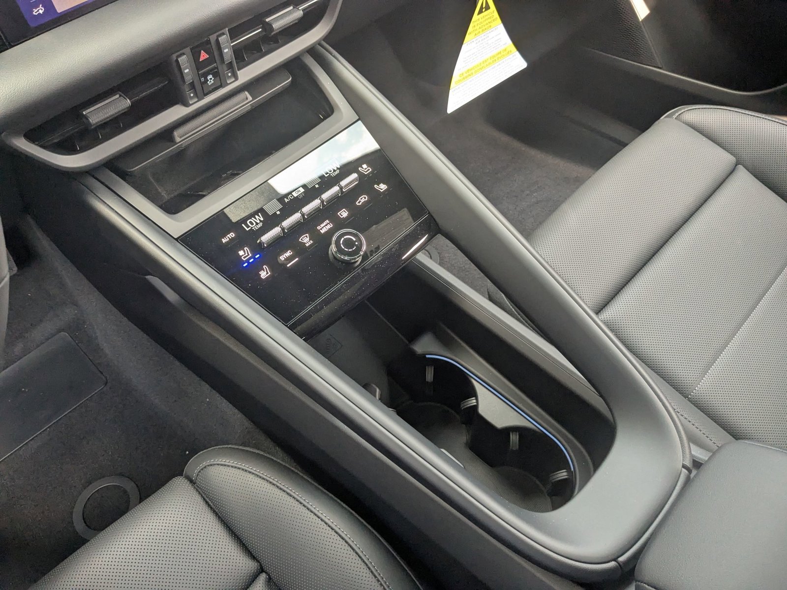 New 2025 Porsche Macan 4 Electric image 21