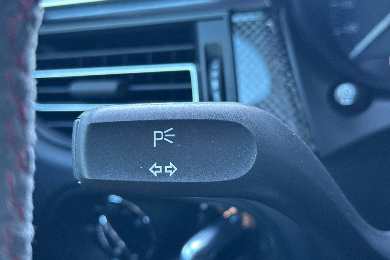 Used 2024 Porsche Macan GTS image 34