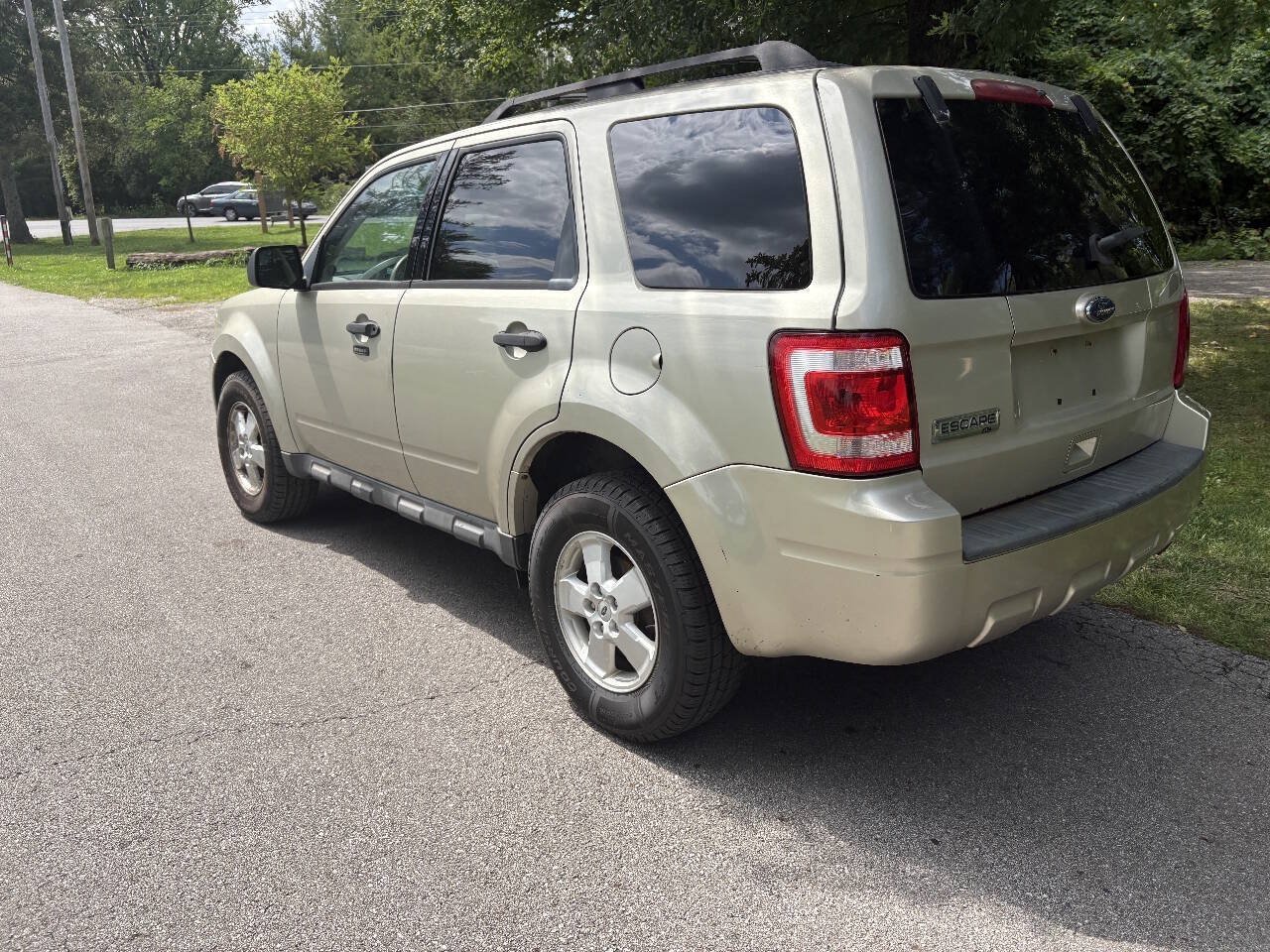 Used 2010 Ford Escape XLT FWD image 6