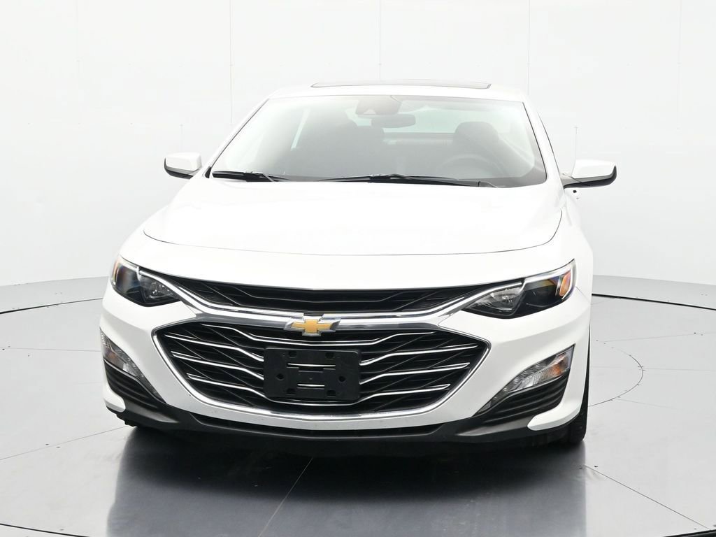 Used 2024 Chevrolet Malibu LT FWD image 2