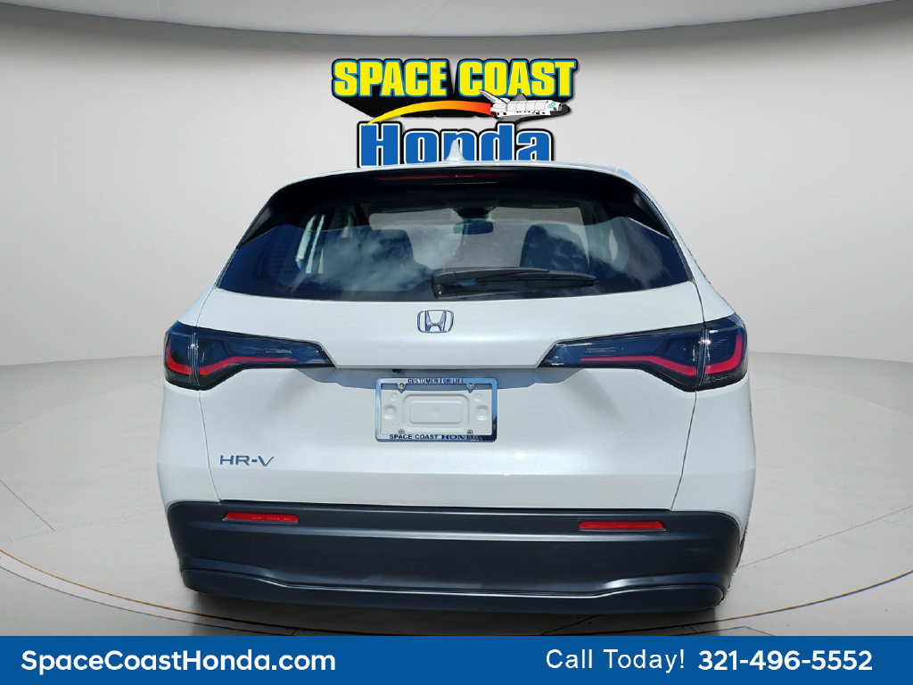 Used 2025 Honda HR-V LX image 5