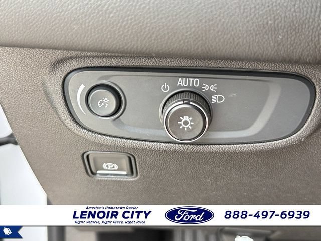 Used 2024 GMC Terrain SLE AWD/4WD image 18